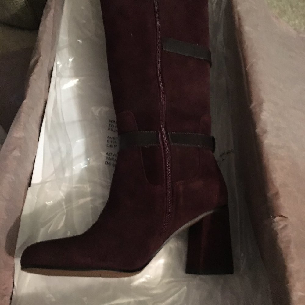 BOOTS - Picture 3 of 3